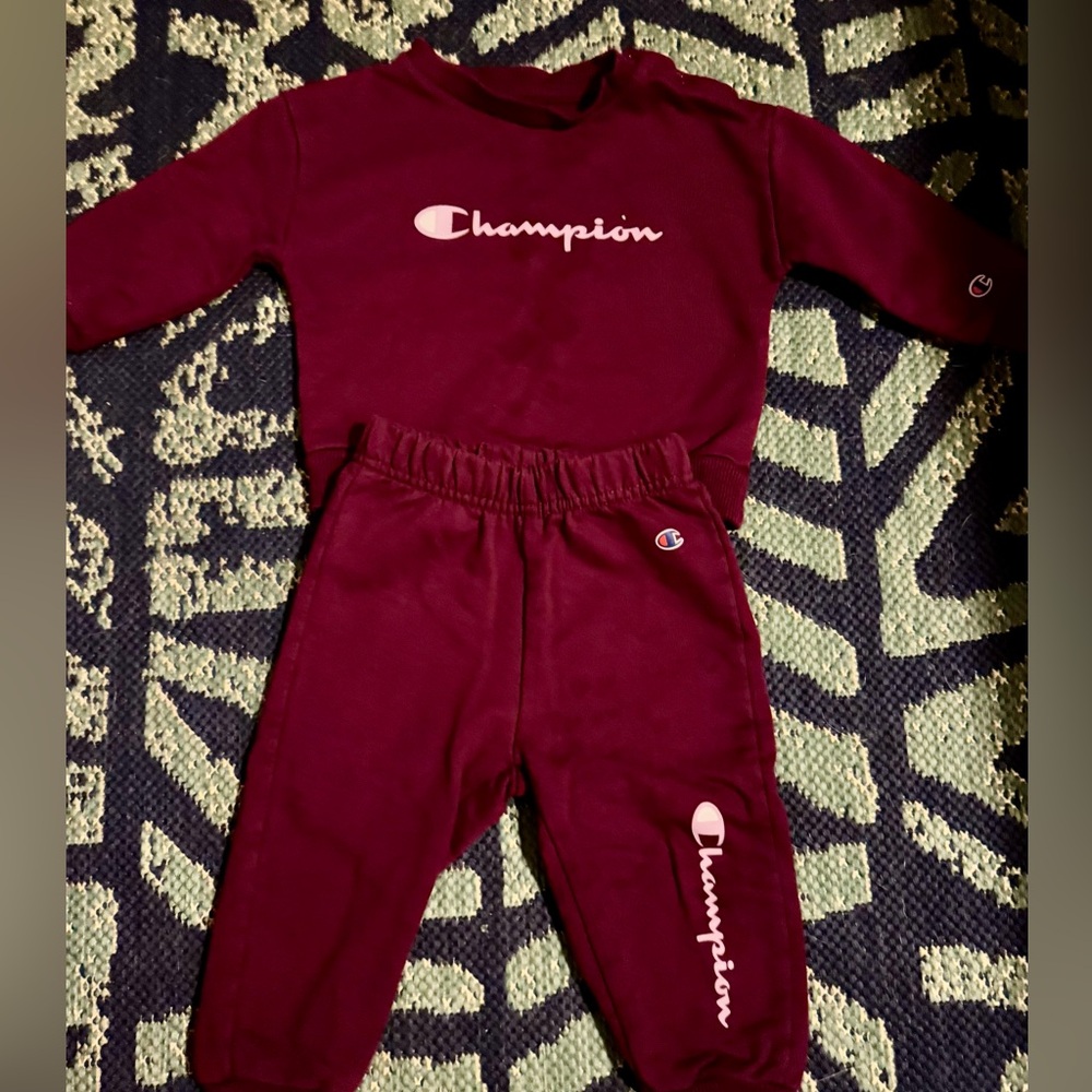 Teeniest Champion Sweats Set in Plum